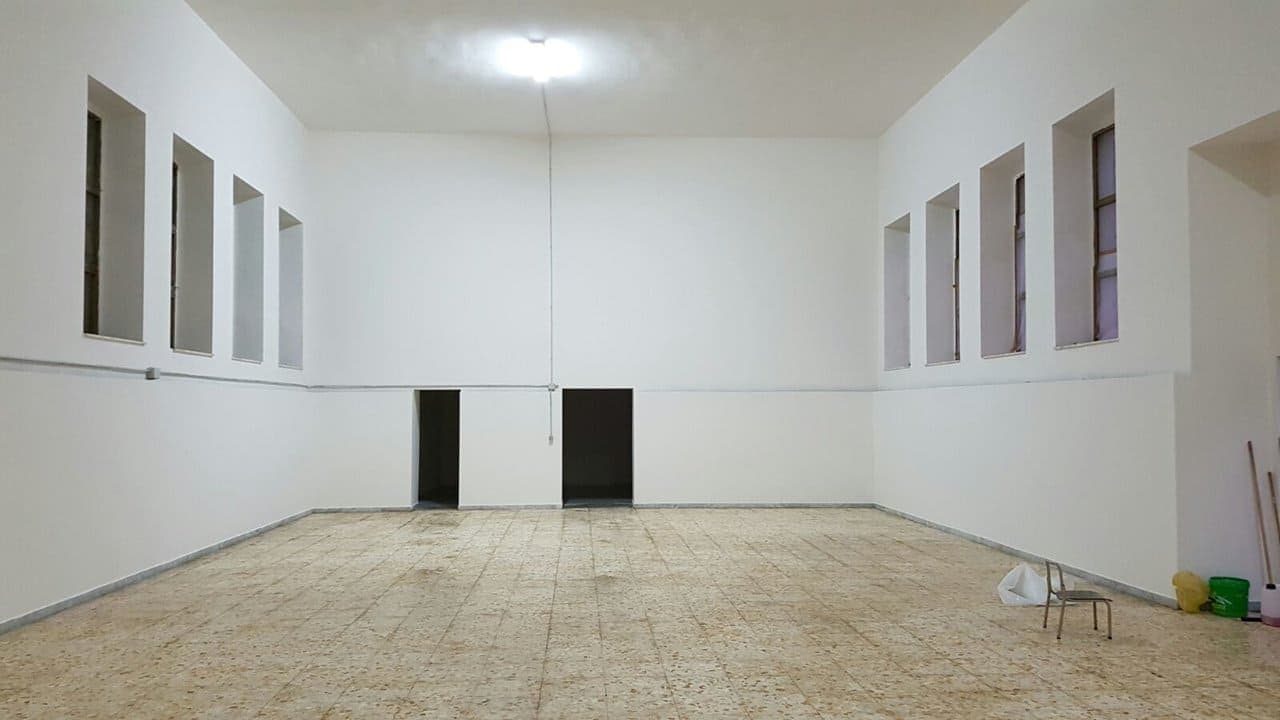 Abbattimento e ricostruzione di un solaio del tetto del refettorio scolastico della scuola Antonio De Curtis